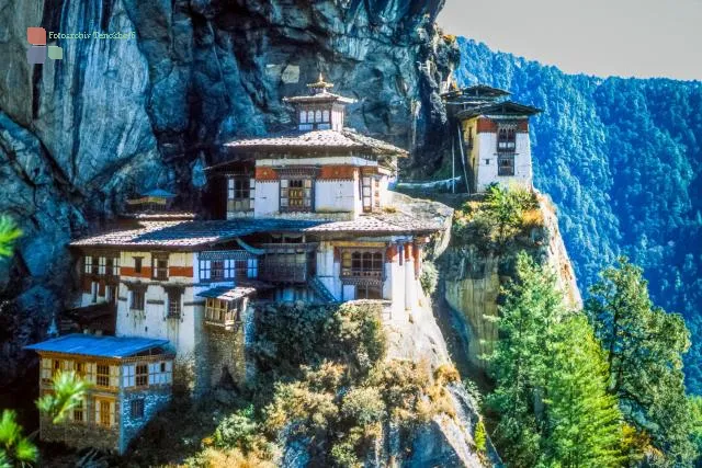 NFT 010:  Das buddhistische Tigernest-Kloster in Bhutan