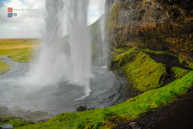 NFT 042: The Seljalandfoss in Iceland