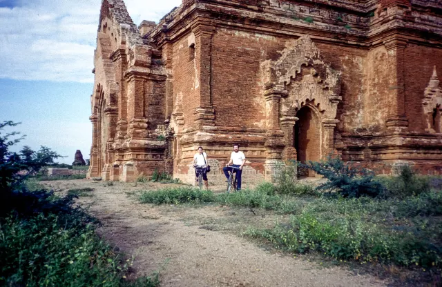 Mit dem Fahrrad unterwegs in Bagan