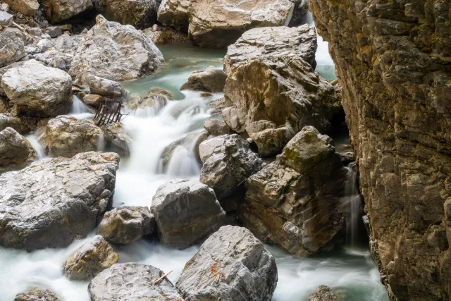 In the Breitach gorge 1,3 s at f / 22