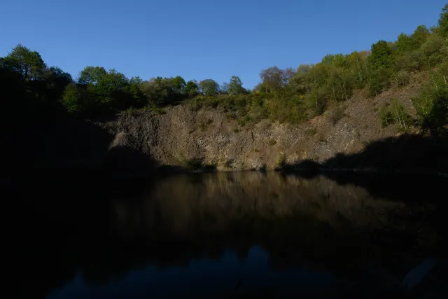 Der Basaltsee in Eulenberg (-2 Belichtungswerte)