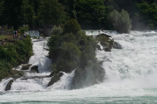 Der Rheinfall bei Schaffhausen