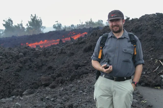 Piton de la Fournaise eruption in 2002