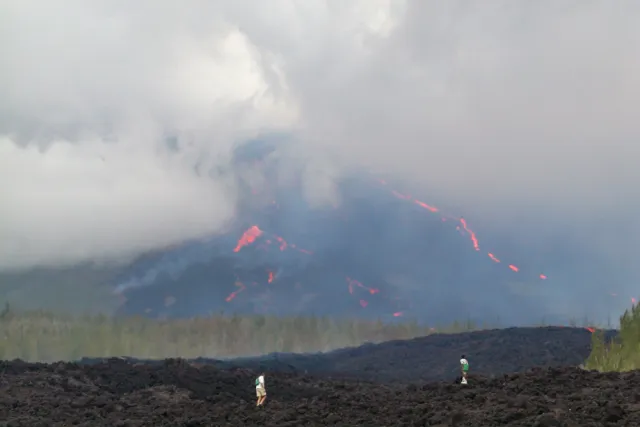 Piton de la Fournaise eruption in 2002