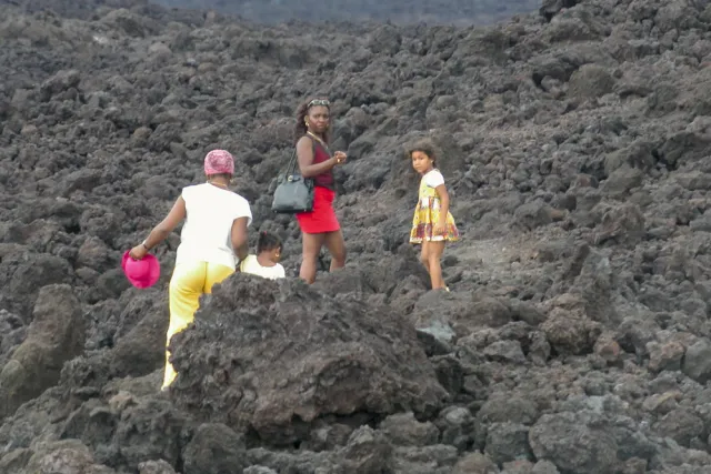 Beobachtung des Ausbruchs des Piton de la Fournaise 2002