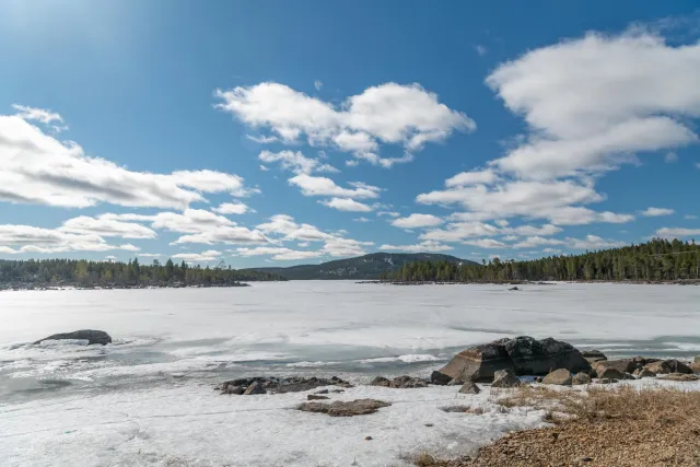 Am Inarijärvi-See