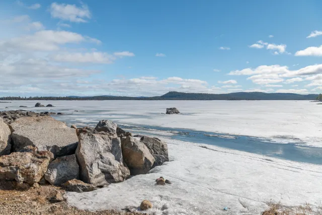 Am Inarijärvi-See