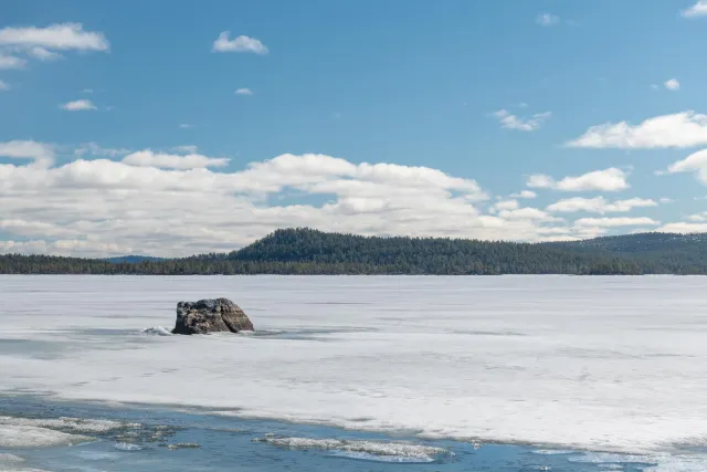 At Lake Inarijärvi