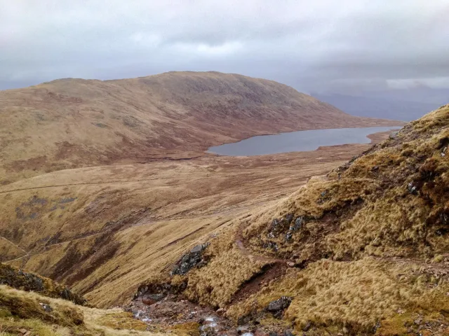 Die Wege zum Gipfel des Ben Nevis werden schmaler