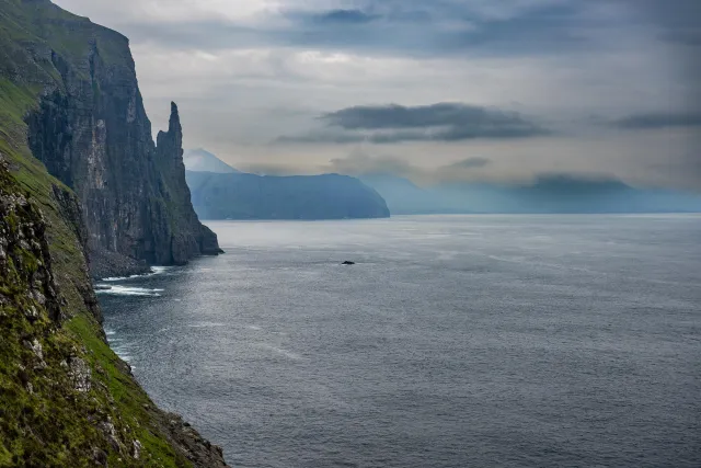 Monumental Islands