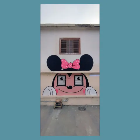 A primary school with Mickey Mouse as a picture